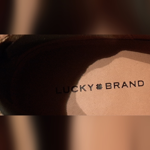 Ladies Lucky Brand Zeshia Ankle Boot 2.9 Inch Heel Size 7.5 Excellent Cond. Tan - Picture 4 of 12